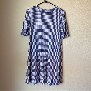 3/$10 🎉 - Old Navy Striped Swing Dress